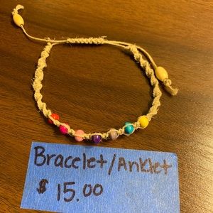 Adjustable hemp bracelet